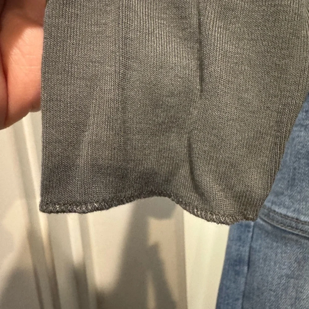 ZARA Olive Gray Long Sleeve Cropped Top Size Medium